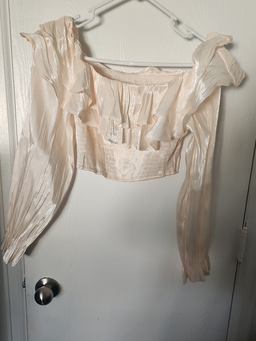 SHEIN Cream Satin Ruffle Long-Sleeve Crop Top